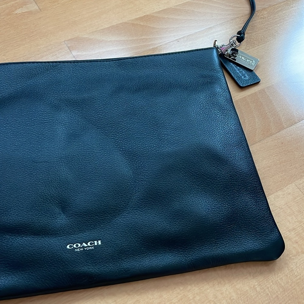 Coach Crossbody Bag - Picture 2 of 4